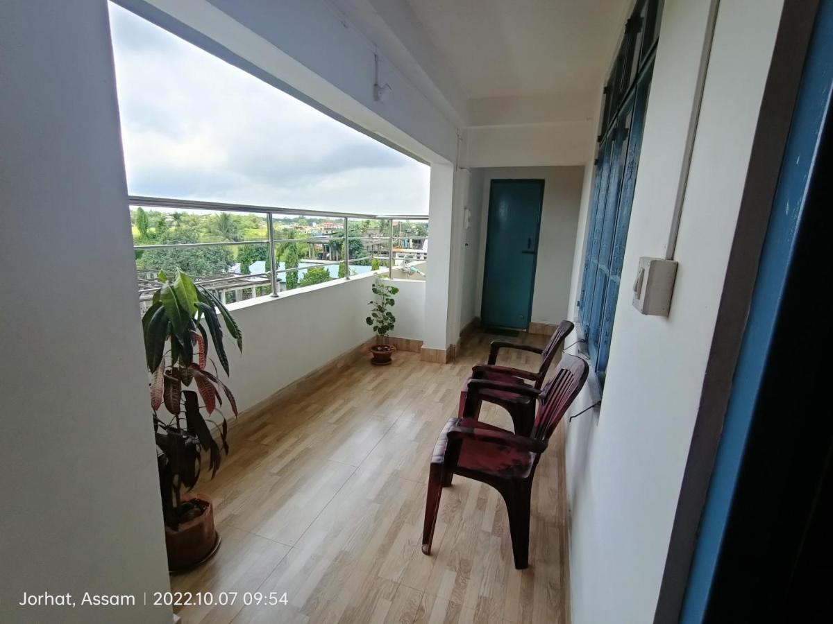 Taj Residency Holiday Homestay -Entire 1Bhk & 2Bhk Private Apartments -Call 767Ooo54Oo Jorhat Exterior photo