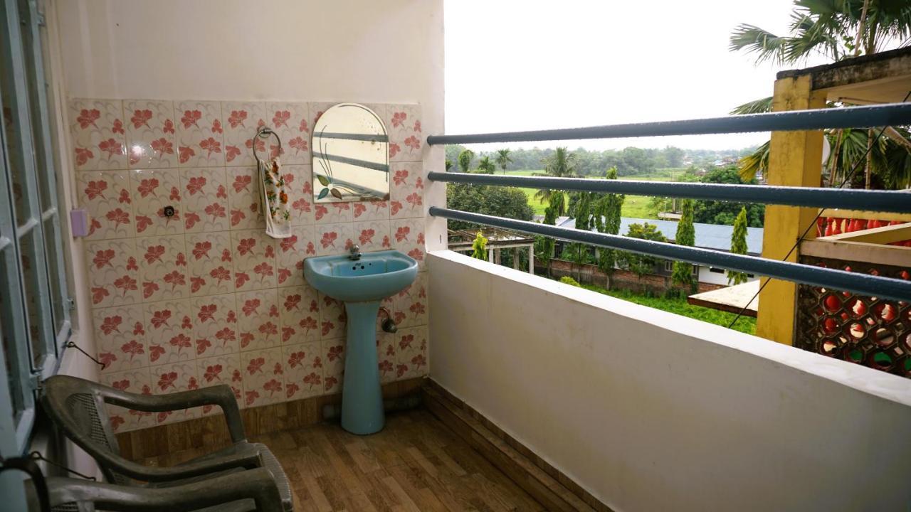 Taj Residency Holiday Homestay -Entire 1Bhk & 2Bhk Private Apartments -Call 767Ooo54Oo Jorhat Exterior photo