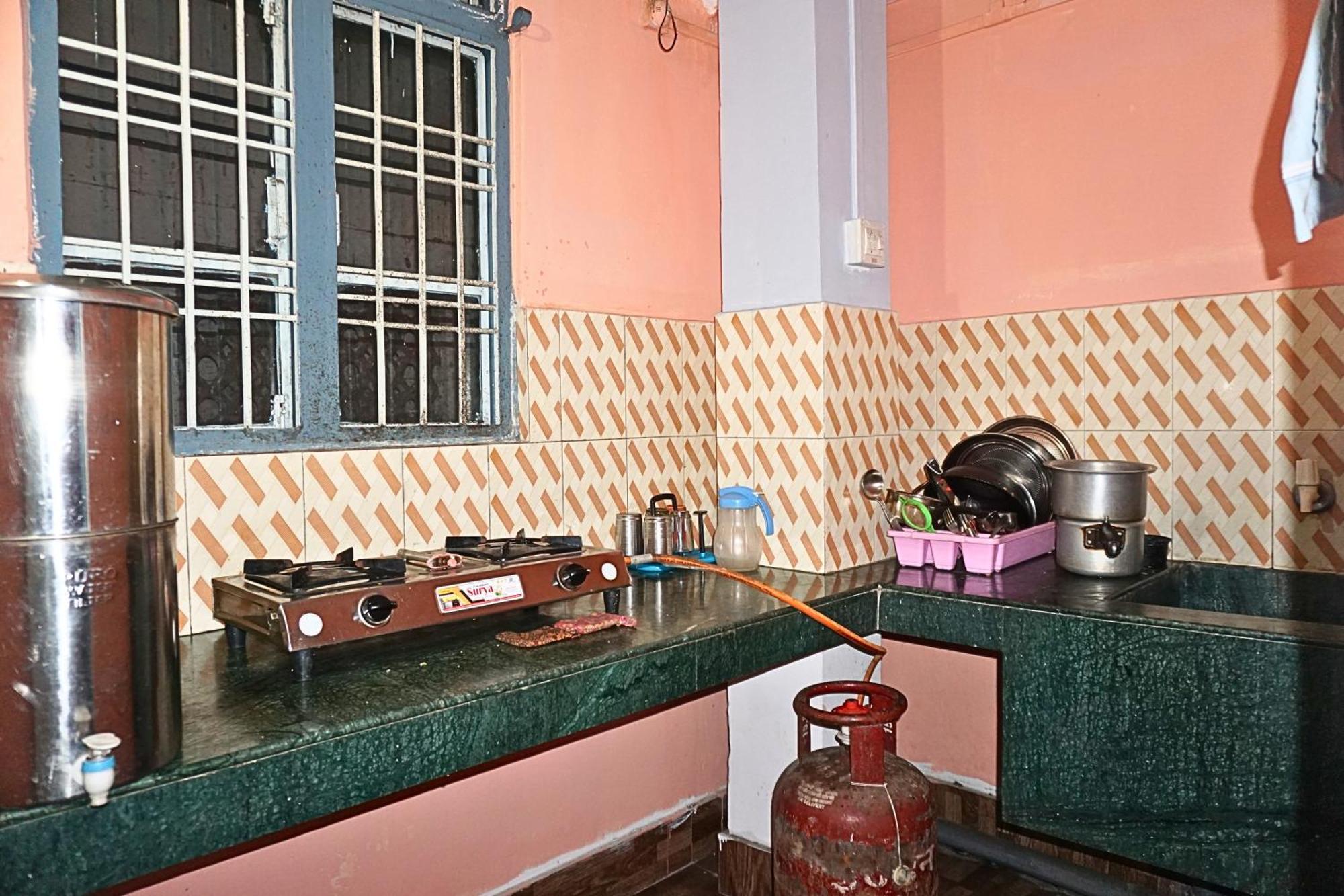 Taj Residency Holiday Homestay -Entire 1Bhk & 2Bhk Private Apartments -Call 767Ooo54Oo Jorhat Exterior photo