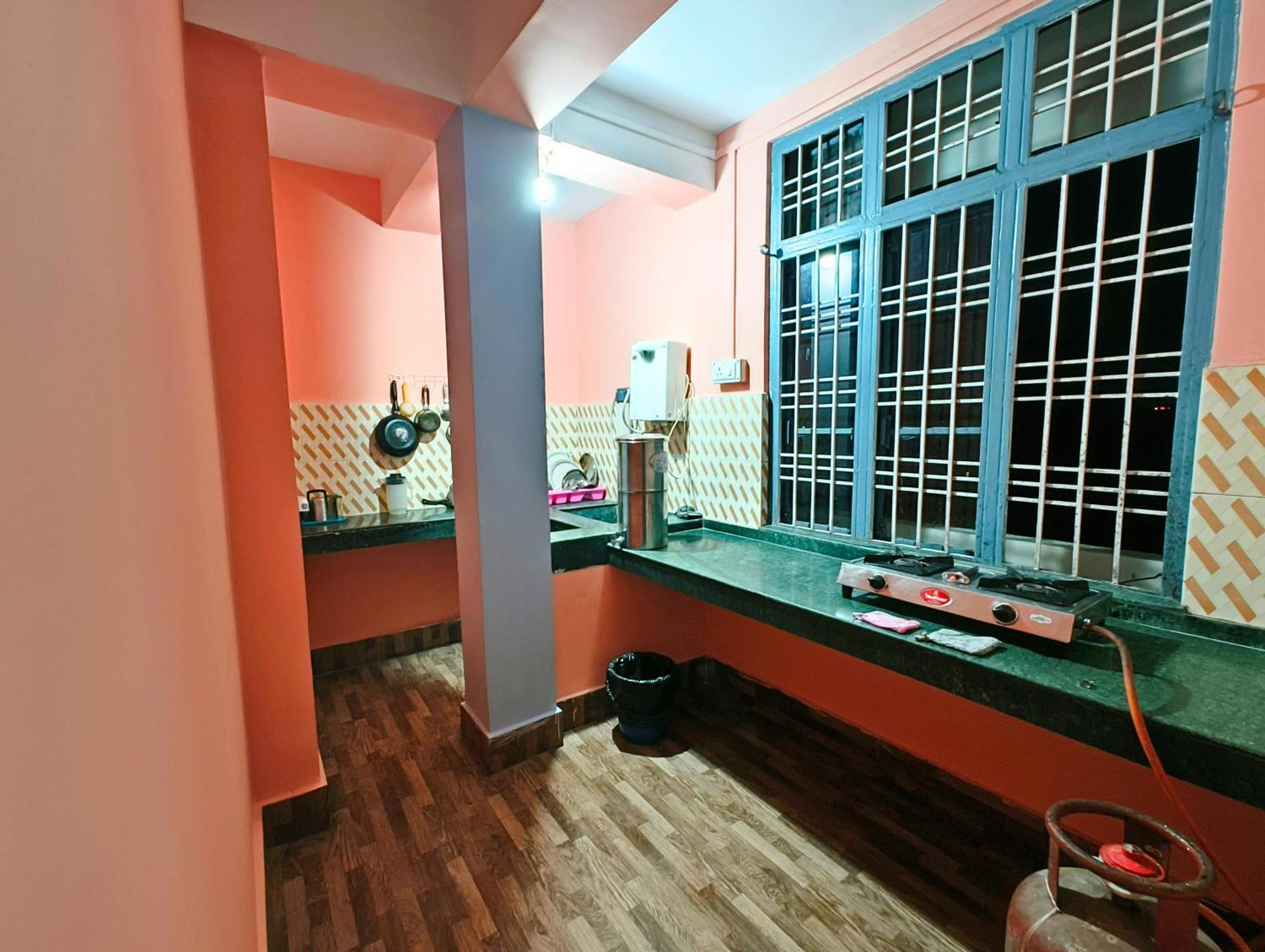Taj Residency Holiday Homestay -Entire 1Bhk & 2Bhk Private Apartments -Call 767Ooo54Oo Jorhat Exterior photo