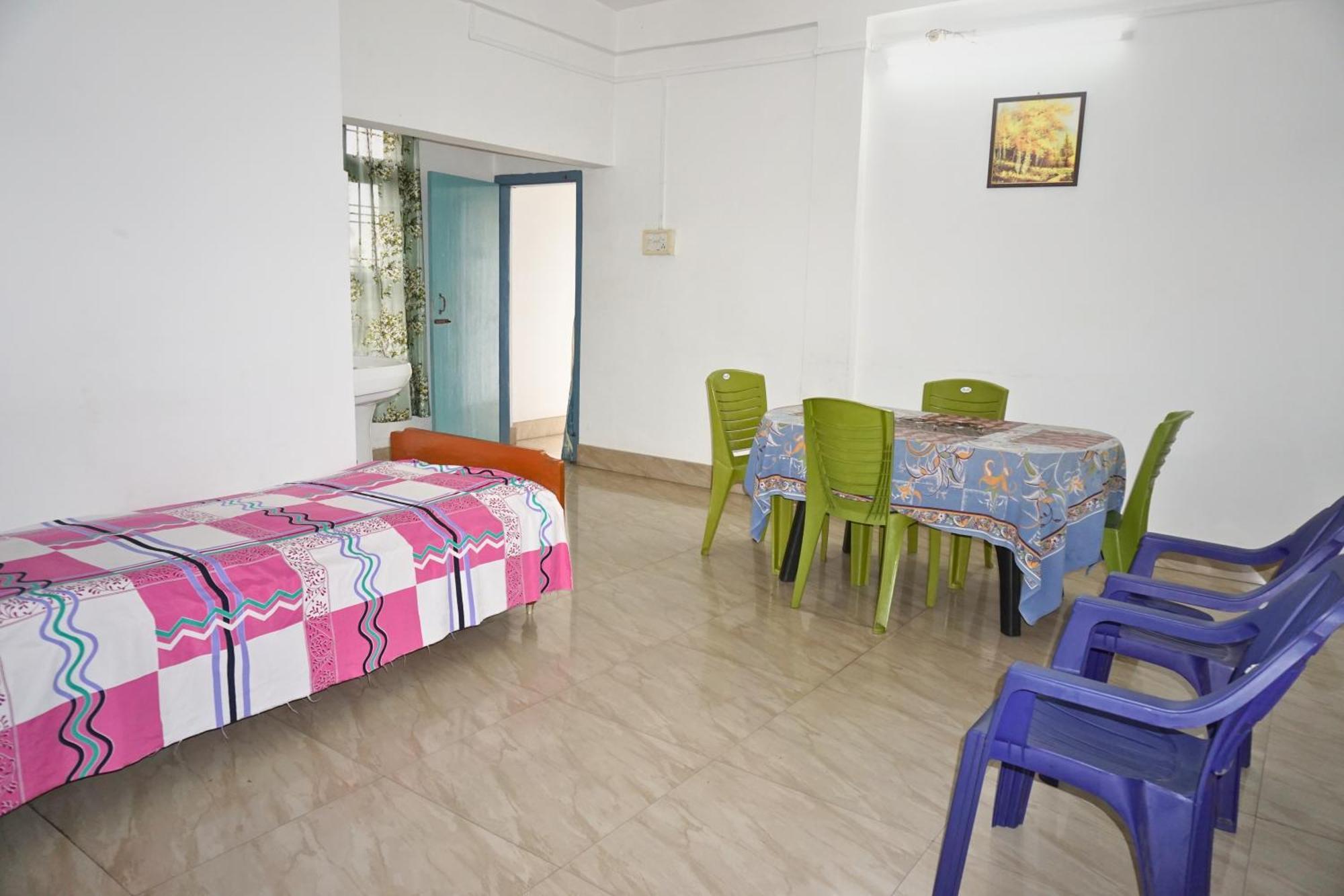 Taj Residency Holiday Homestay -Entire 1Bhk & 2Bhk Private Apartments -Call 767Ooo54Oo Jorhat Exterior photo