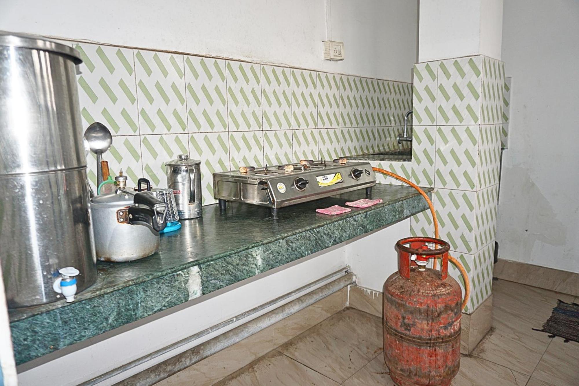 Taj Residency Holiday Homestay -Entire 1Bhk & 2Bhk Private Apartments -Call 767Ooo54Oo Jorhat Exterior photo