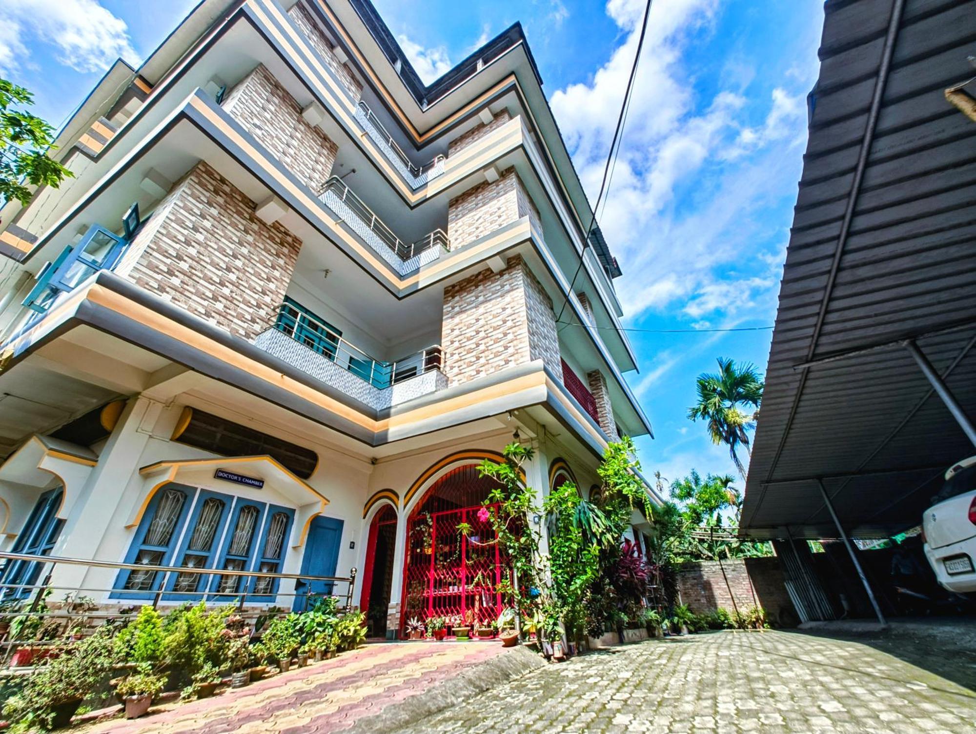 Taj Residency Holiday Homestay -Entire 1Bhk & 2Bhk Private Apartments -Call 767Ooo54Oo Jorhat Exterior photo