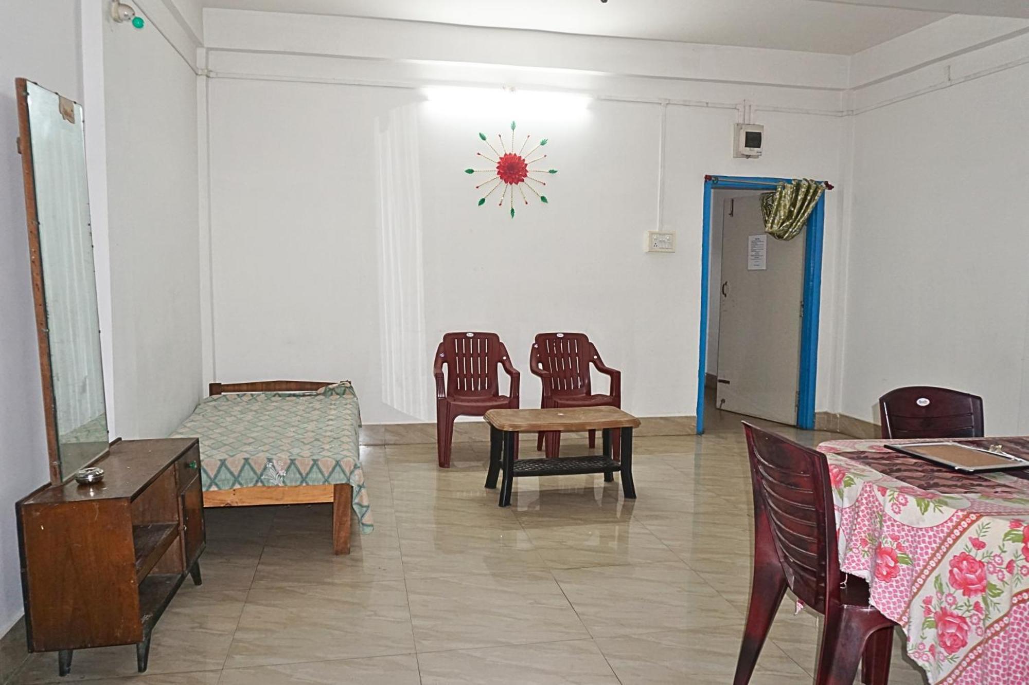 Taj Residency Holiday Homestay -Entire 1Bhk & 2Bhk Private Apartments -Call 767Ooo54Oo Jorhat Room photo